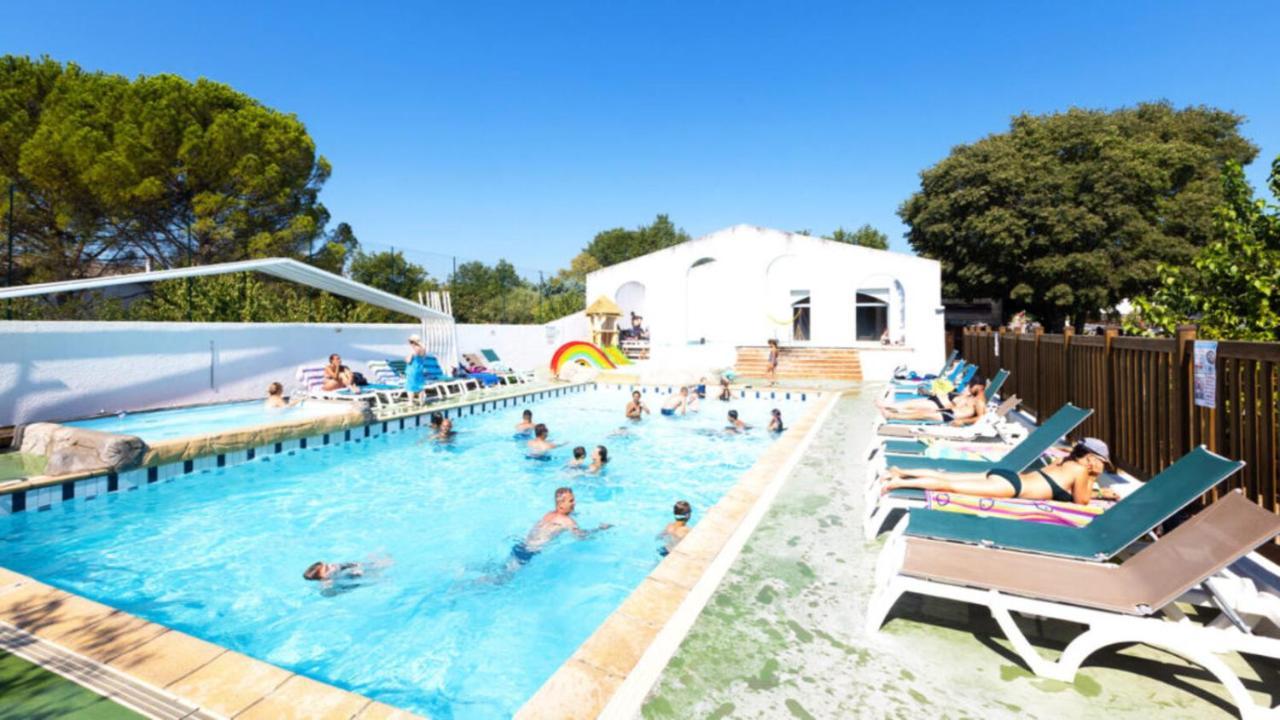 Les Domes Des Gorges Hotel Ruoms Buitenkant foto